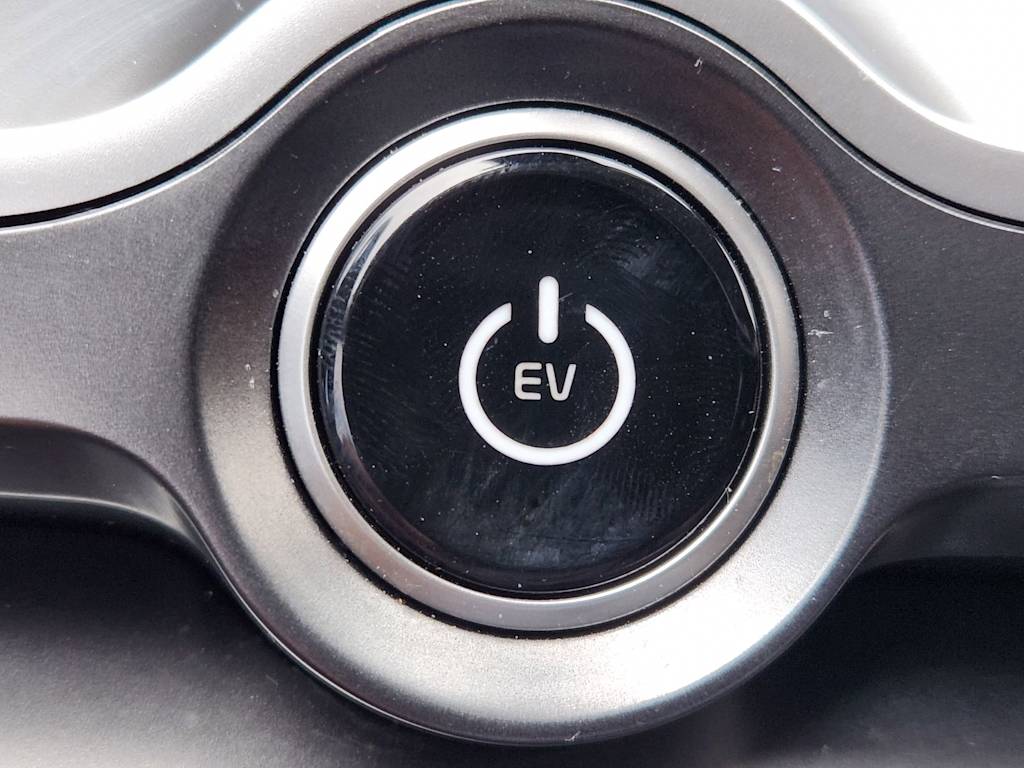 Thumbnail: 2023 Kia EV6 - 27