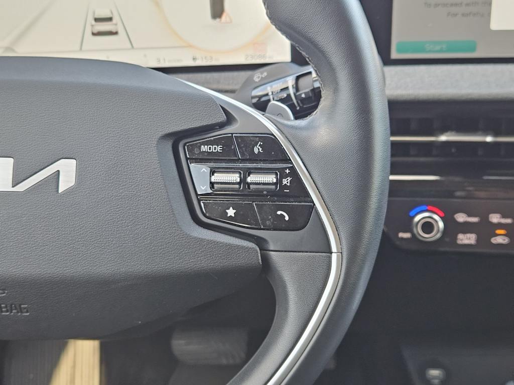 Thumbnail: 2023 Kia EV6 - 29