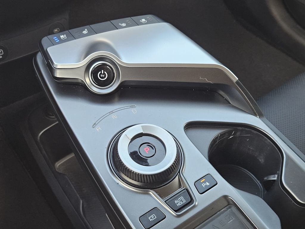 Thumbnail: 2023 Kia EV6 - 12