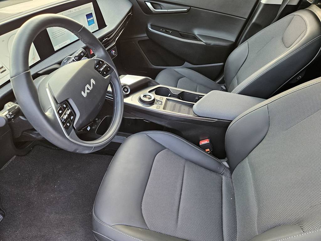 Thumbnail: 2024 Kia EV6 - 6