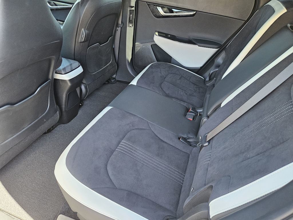Thumbnail: 2023 Kia EV6 - 9