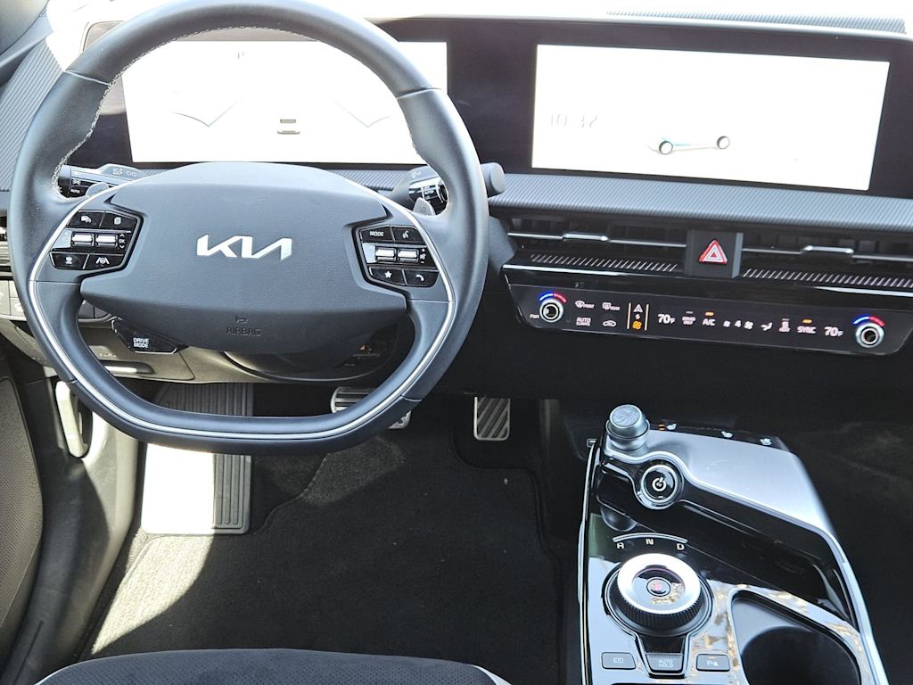 Thumbnail: 2023 Kia EV6 - 6