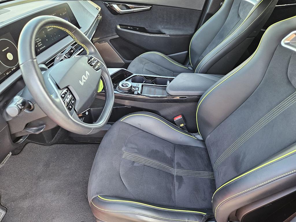 Thumbnail: 2023 Kia EV6 - 7