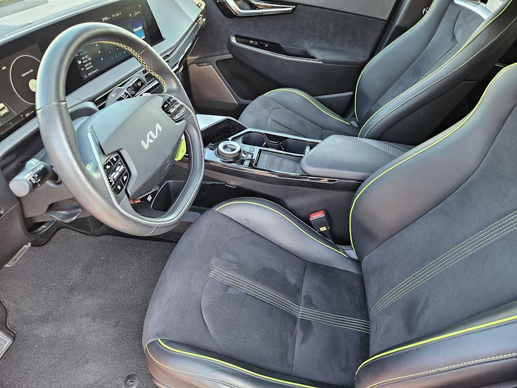 Thumbnail: 2023 Kia EV6 - 6