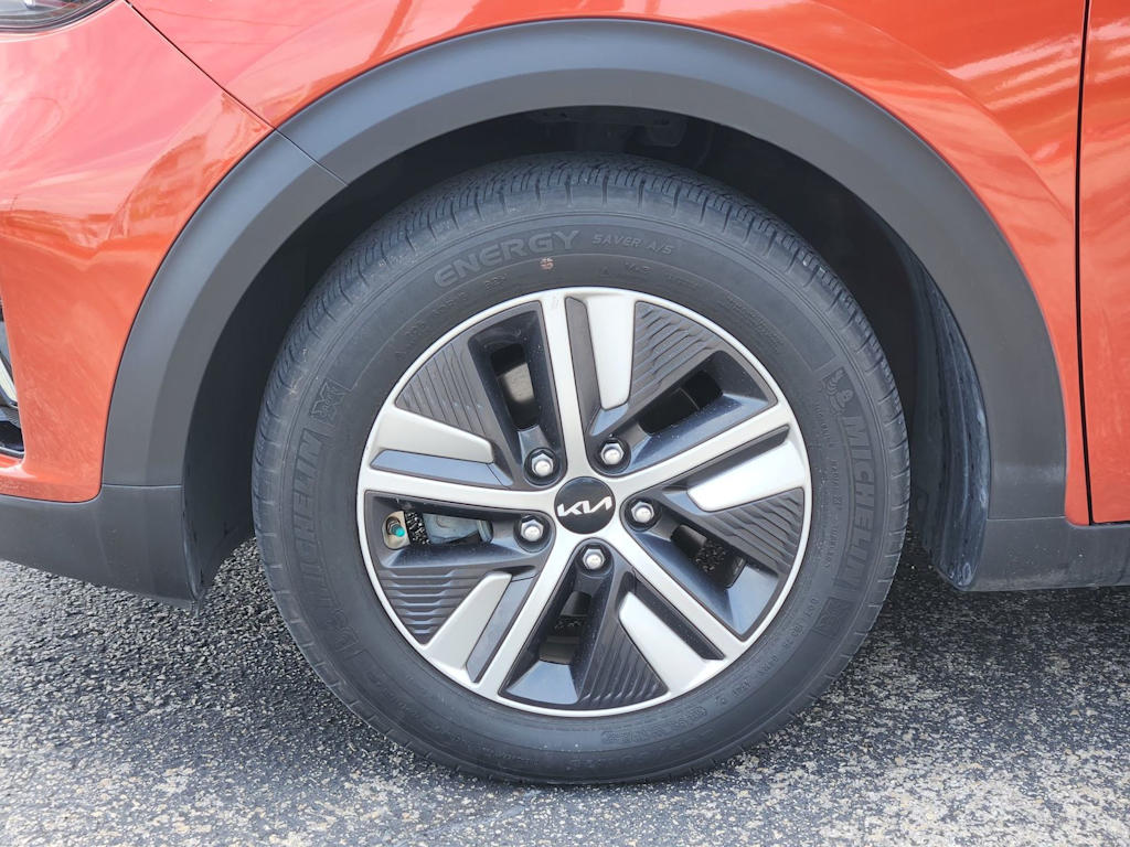 Thumbnail: 2022 Kia Niro - 19
