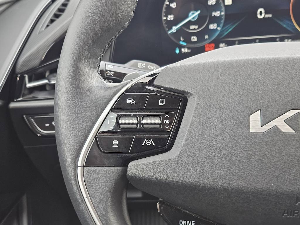 Thumbnail: 2023 Kia Niro - 25