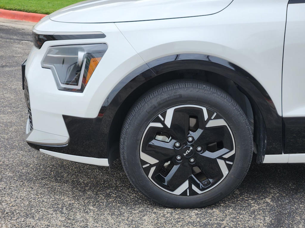 Thumbnail: 2023 Kia Niro - 6