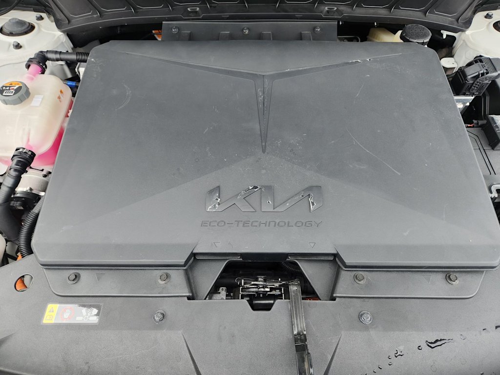 Thumbnail: 2023 Kia Niro - 5