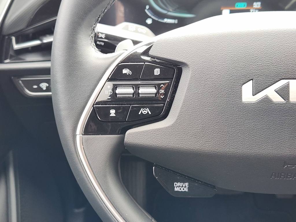 Thumbnail: 2024 Kia Niro - 29