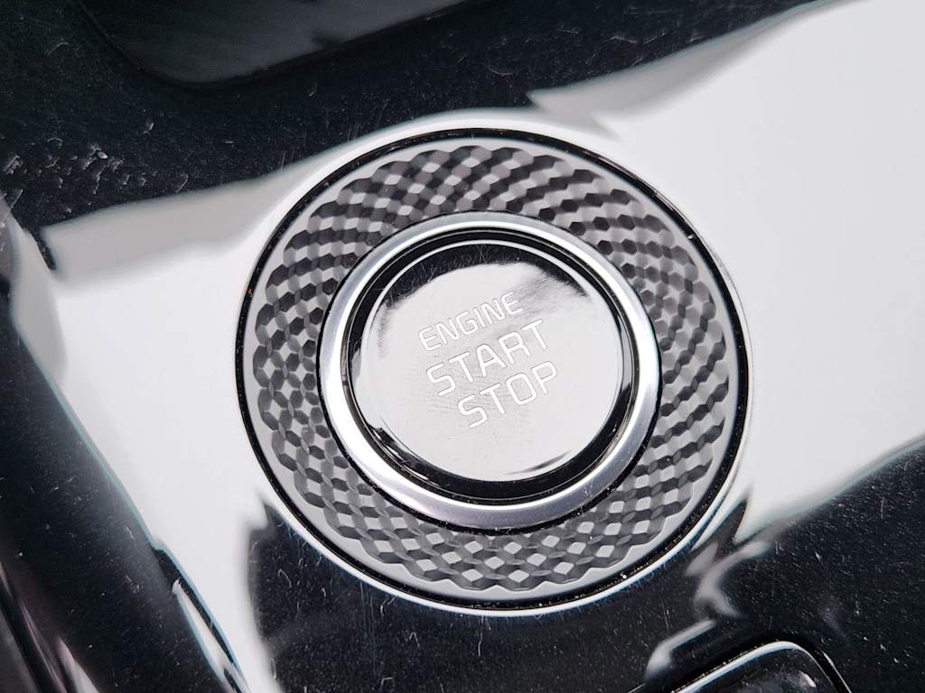 Thumbnail: 2024 Kia Niro - 26