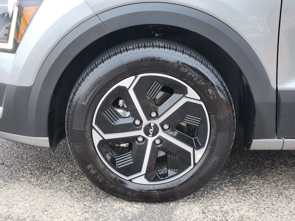 Thumbnail: 2024 Kia Niro - 20