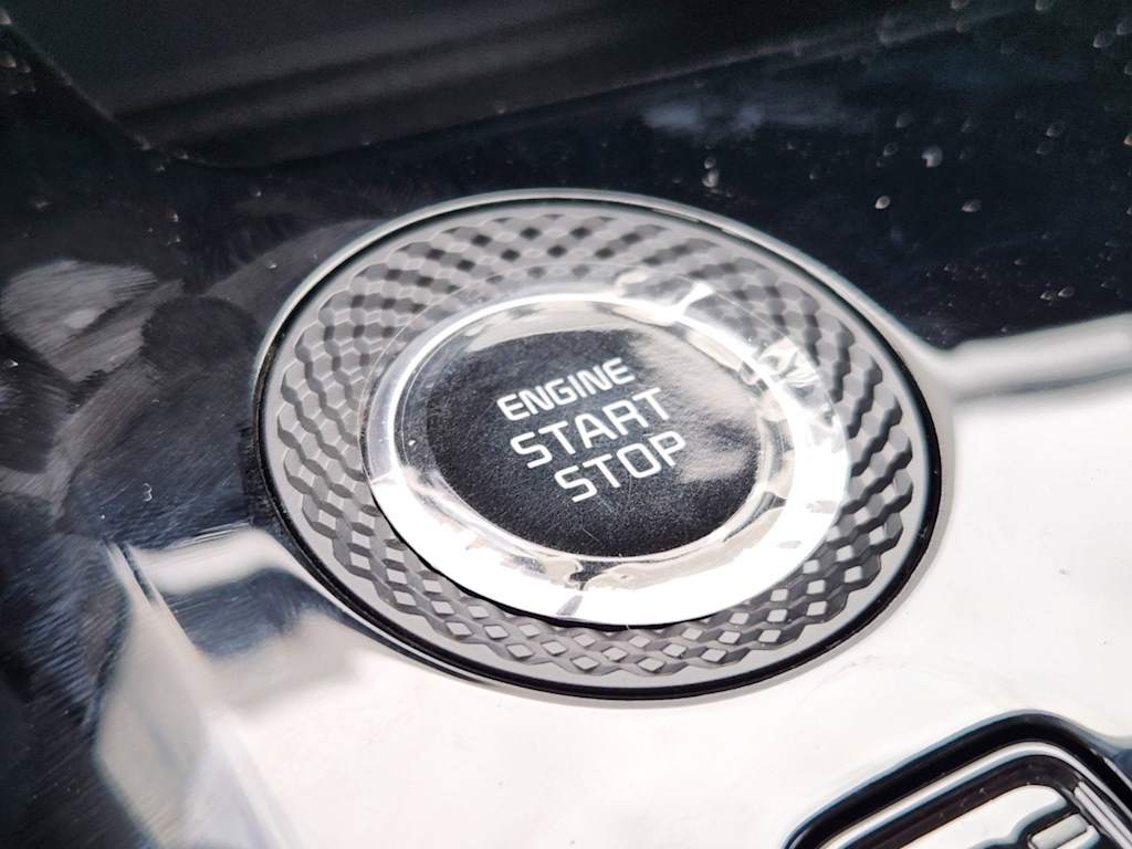 Thumbnail: 2025 Kia Niro - 20