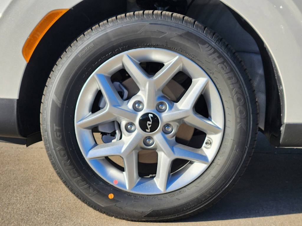 Thumbnail: 2025 Kia Soul - 16