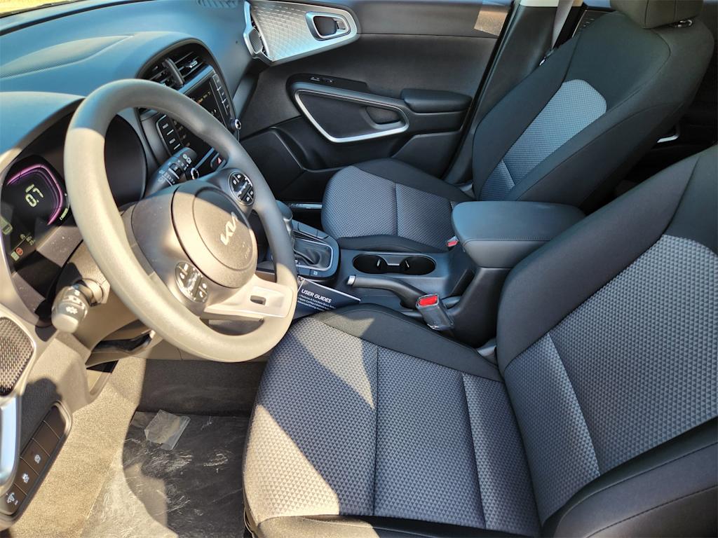 Thumbnail: 2025 Kia Soul - 9