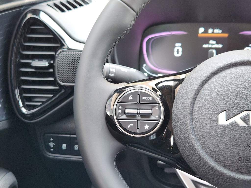 Thumbnail: 2025 Kia Soul - 25