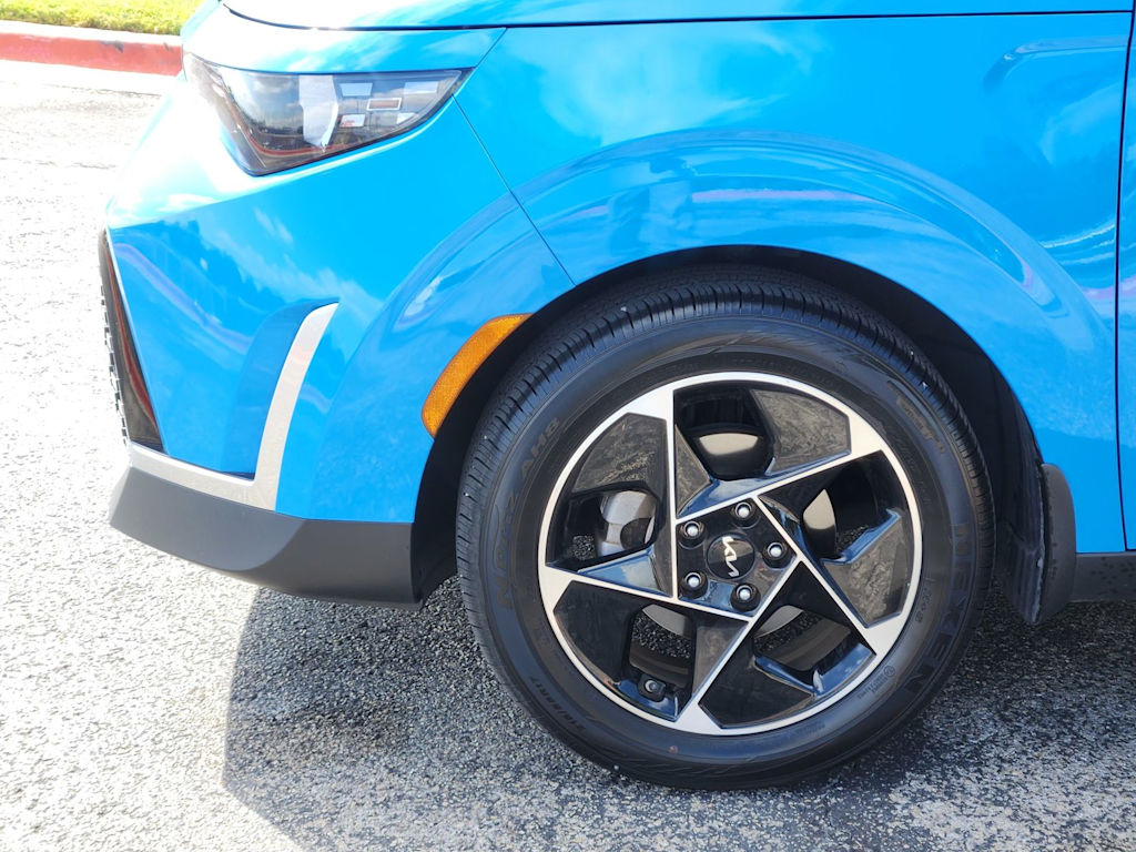 Thumbnail: 2023 Kia Soul - 4