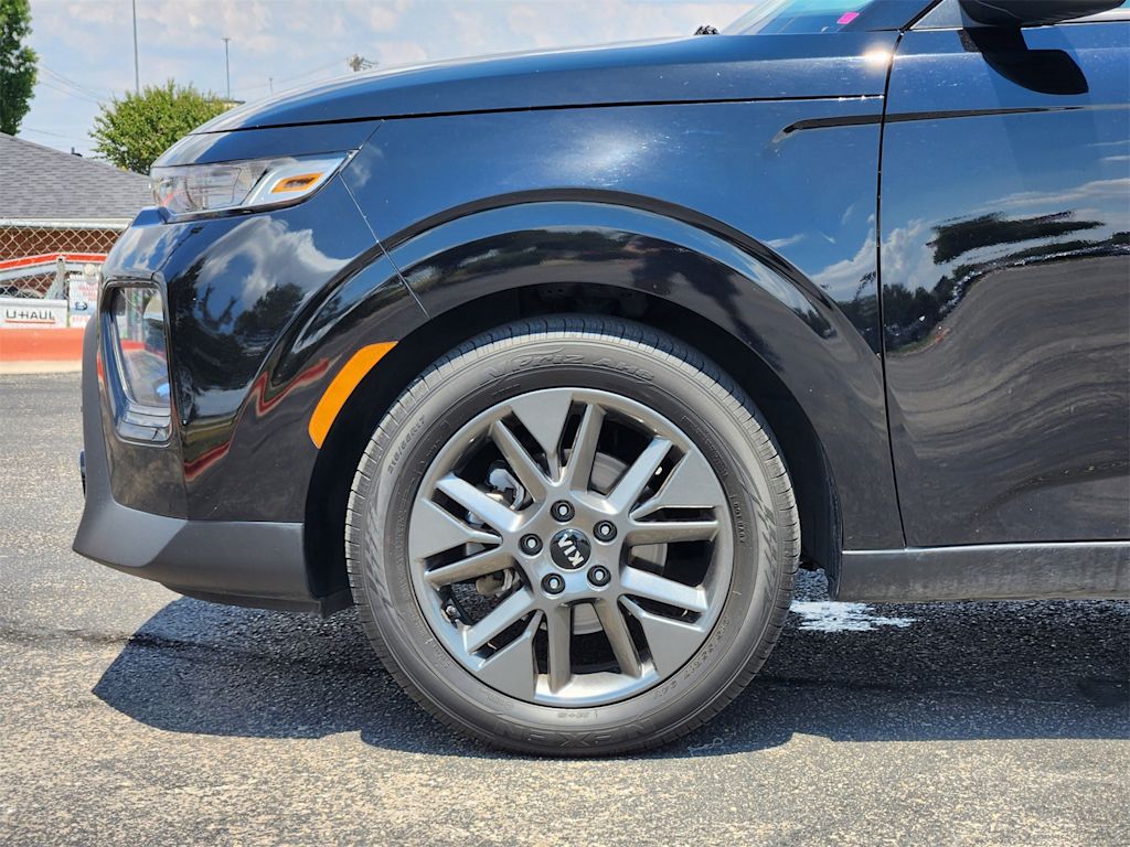 Thumbnail: 2021 Kia Soul - 6