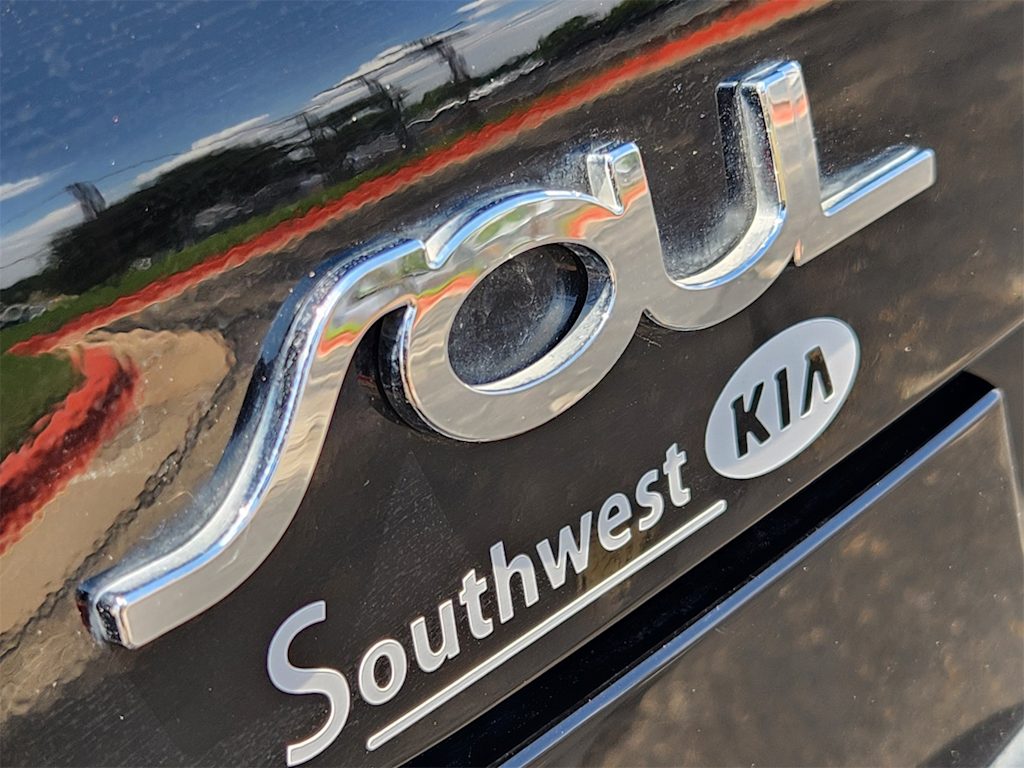 Thumbnail: 2021 Kia Soul - 5
