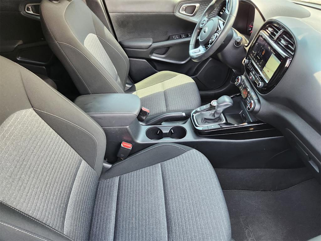Thumbnail: 2021 Kia Soul - 10