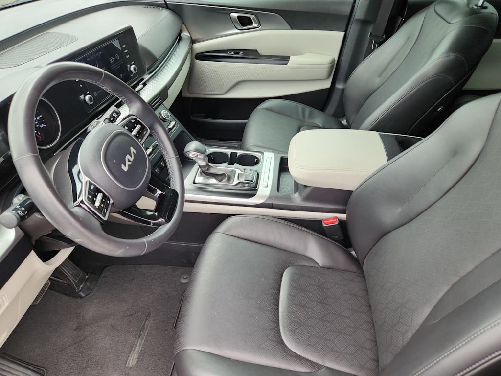 Thumbnail: 2024 Kia Carnival - 9