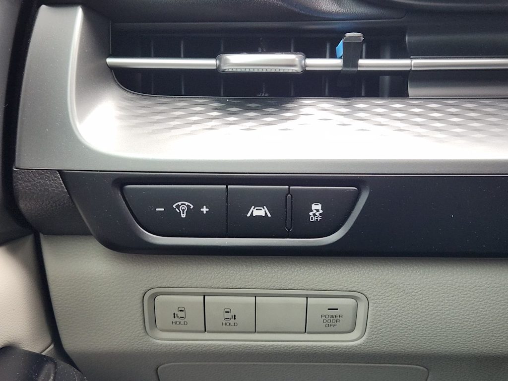 Thumbnail: 2024 Kia Carnival - 27