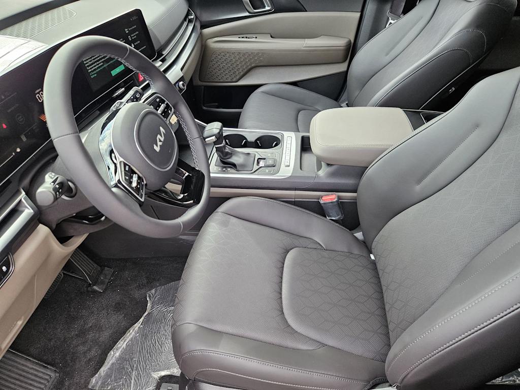 Thumbnail: 2026 Kia Carnival - 8