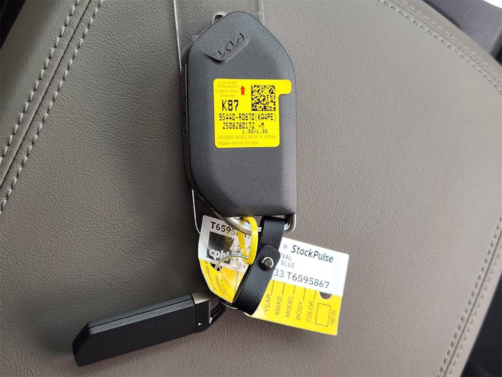 Thumbnail: 2026 Kia Carnival - 16