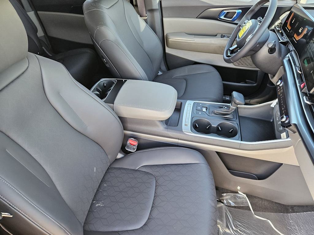 Thumbnail: 2026 Kia Carnival - 17