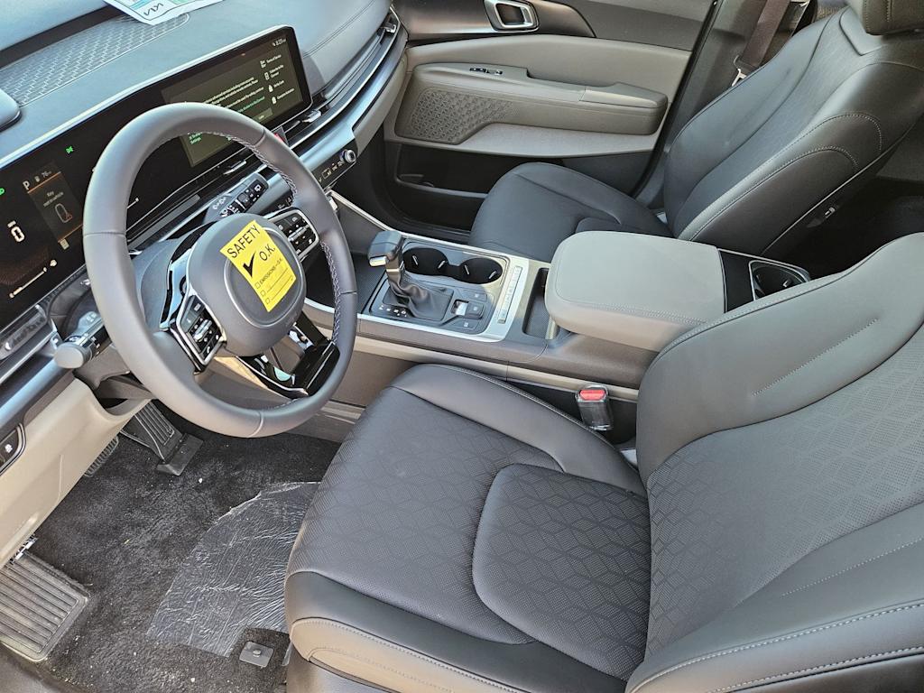 Thumbnail: 2026 Kia Carnival - 7