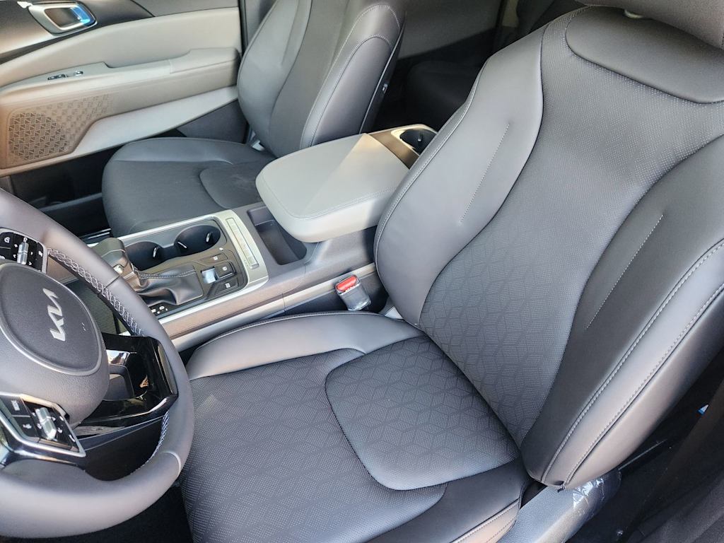 Thumbnail: 2026 Kia Carnival - 9