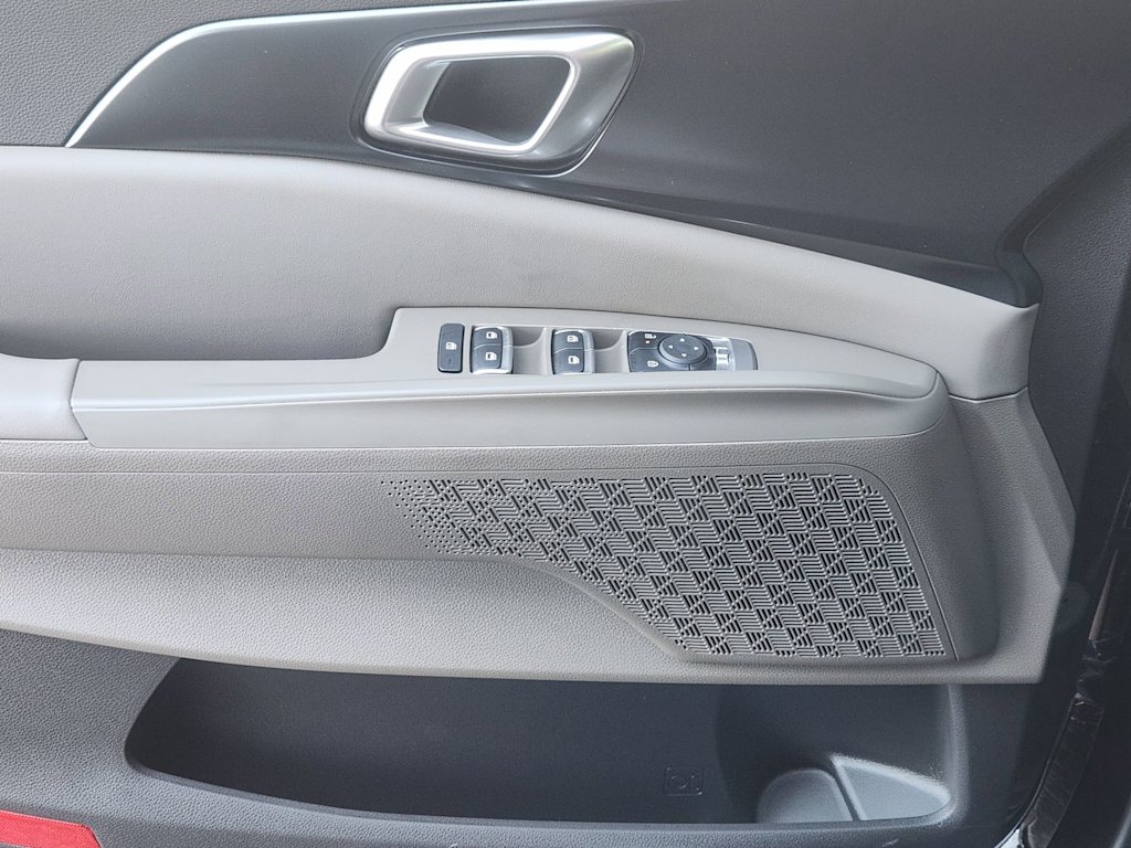Thumbnail: 2026 Kia Carnival - 16