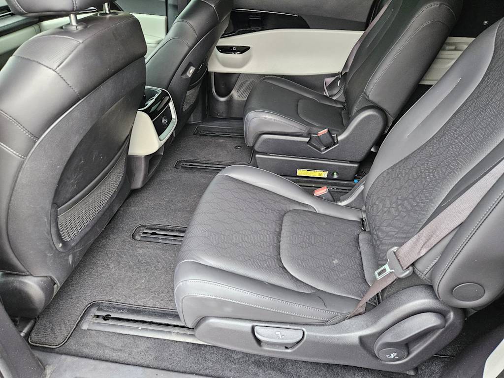 Thumbnail: 2024 Kia Carnival - 10