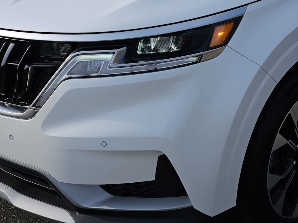 Thumbnail: 2023 Kia Carnival - 18