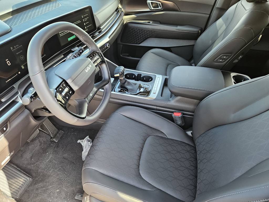 Thumbnail: 2027 Kia Carnival - 8