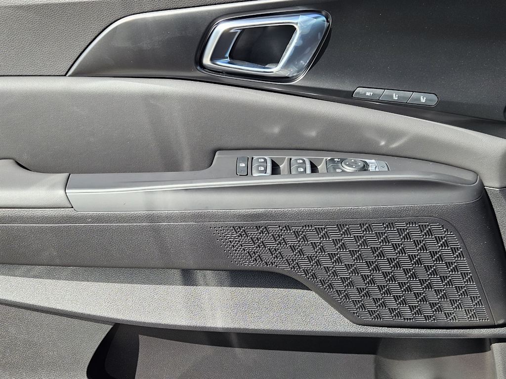 Thumbnail: 2027 Kia Carnival - 19