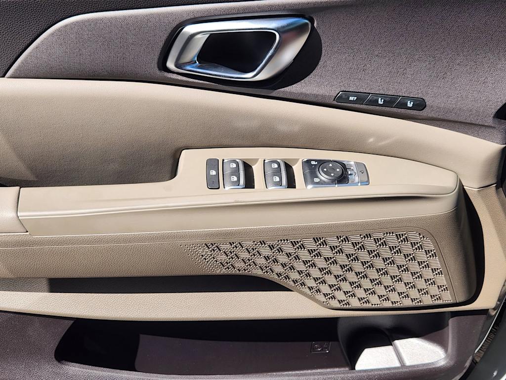 Thumbnail: 2026 Kia Carnival - 24