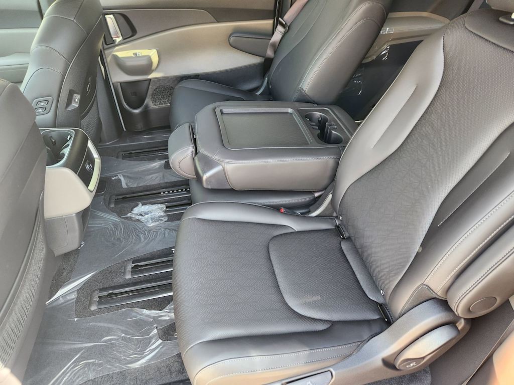 Thumbnail: 2026 Kia Carnival - 26