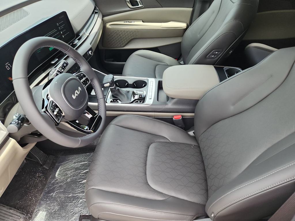 Thumbnail: 2026 Kia Carnival - 8