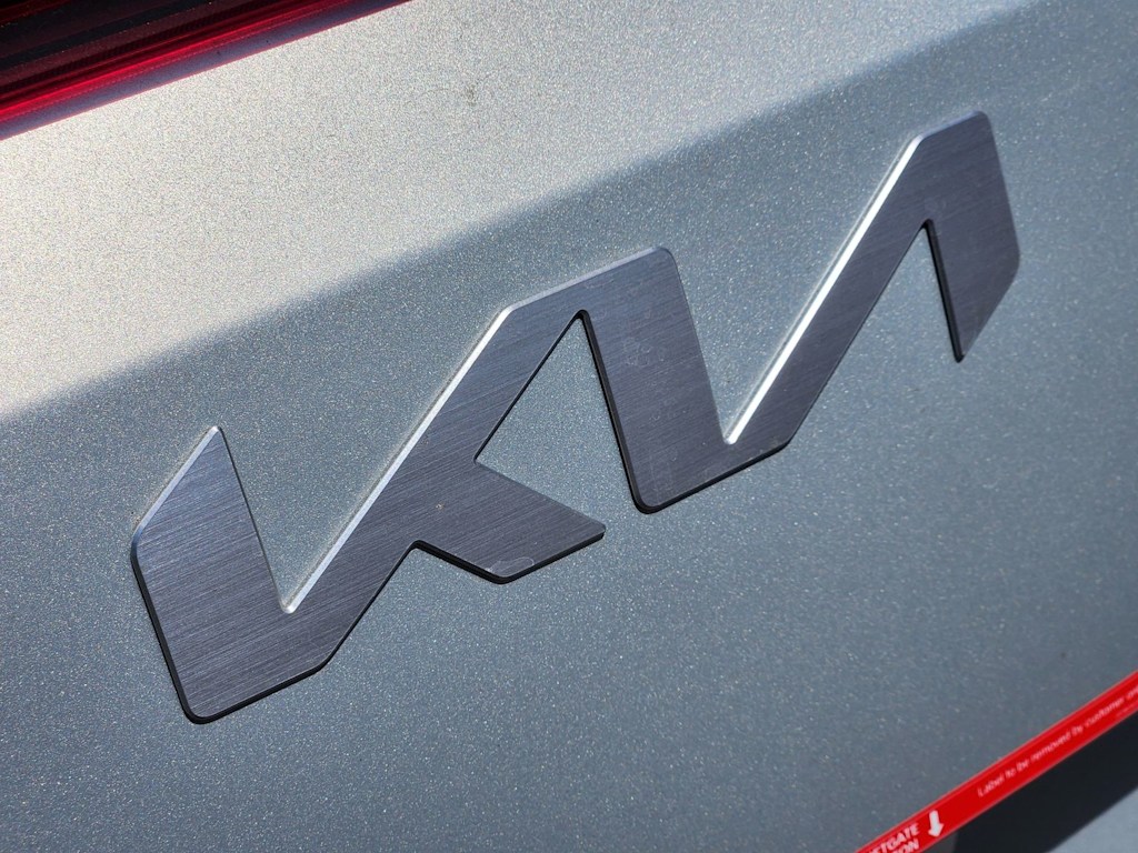 Thumbnail: 2026 Kia Carnival - 17
