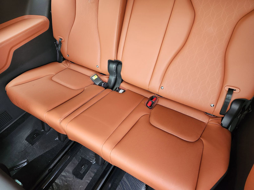 Thumbnail: 2026 Kia Carnival - 25