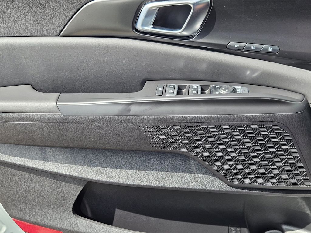 Thumbnail: 2027 Kia Carnival - 21