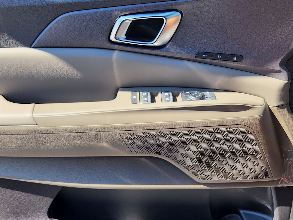 Thumbnail: 2026 Kia Carnival - 25