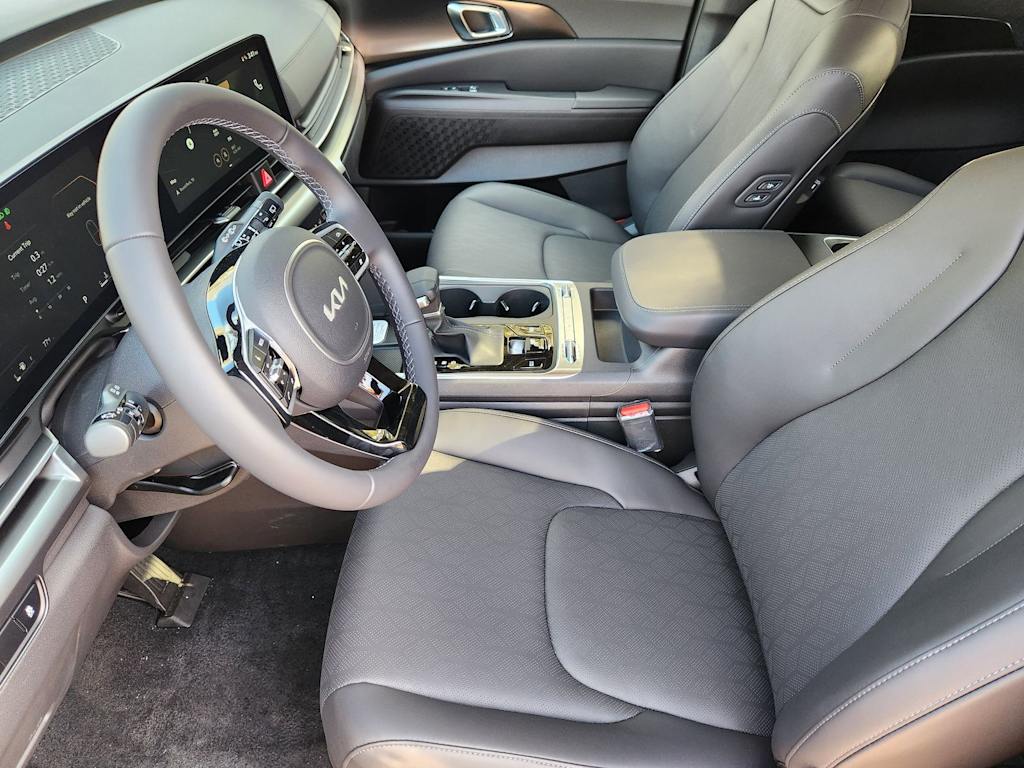 Thumbnail: 2026 Kia Carnival - 9