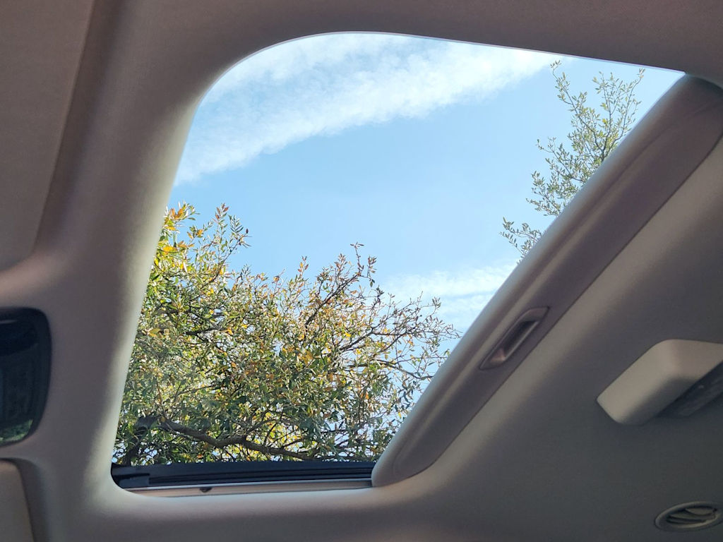 Thumbnail: 2026 Kia Carnival - 17