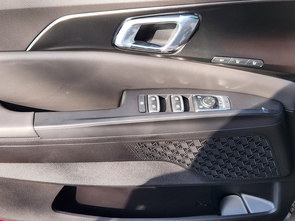 Thumbnail: 2026 Kia Carnival - 25