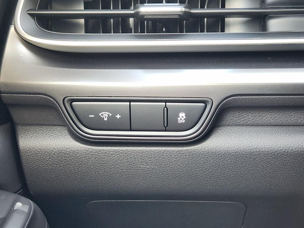 Thumbnail: 2026 Kia Carnival - 24