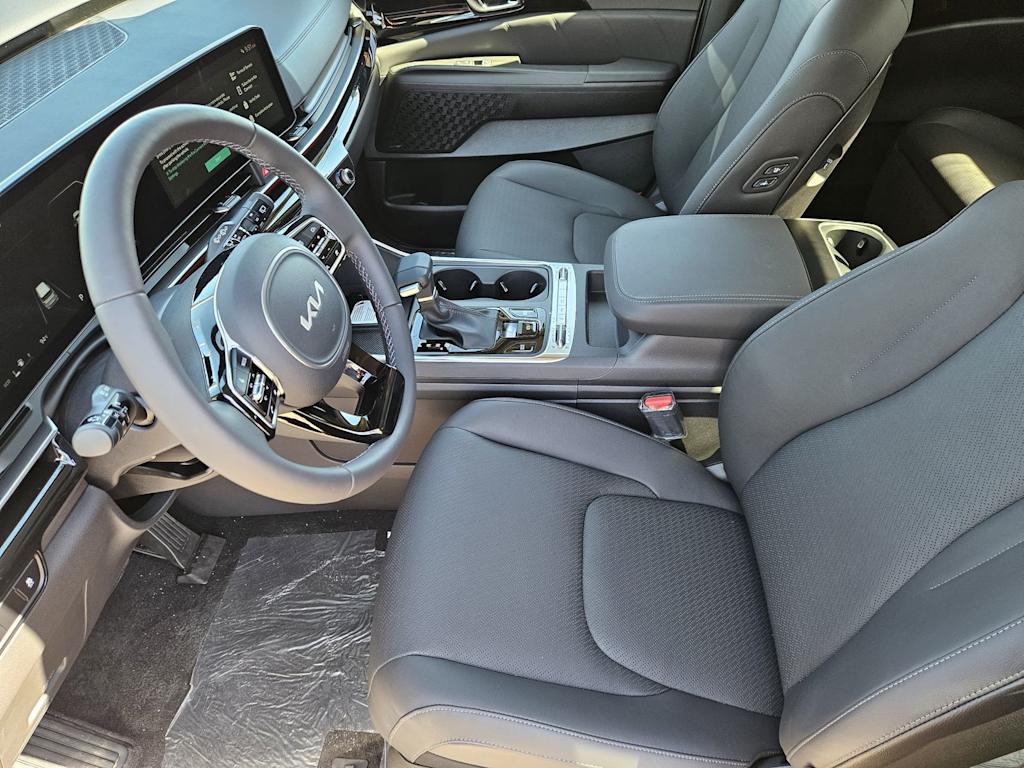 Thumbnail: 2026 Kia Carnival - 8