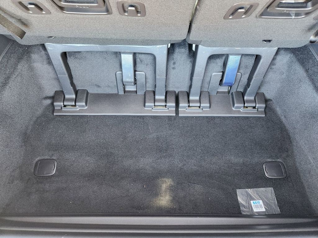 Thumbnail: 2026 Kia Carnival - 15