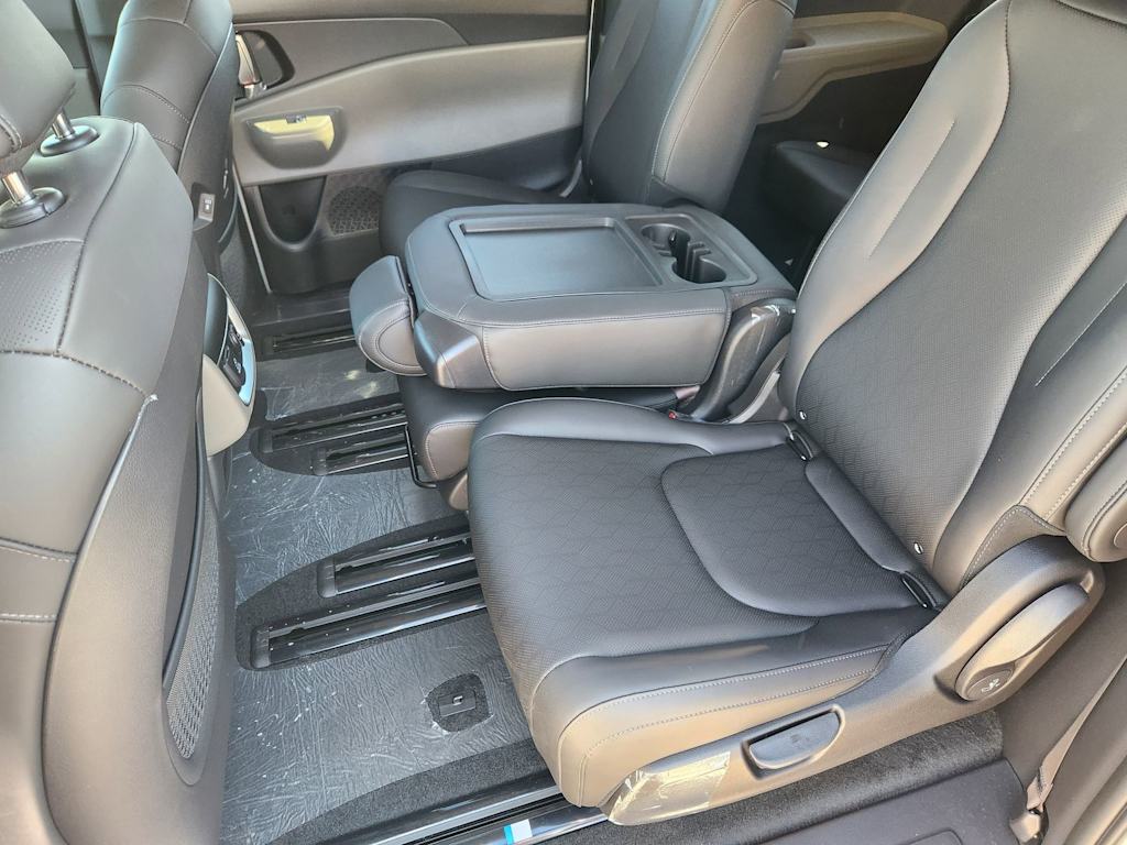 Thumbnail: 2026 Kia Carnival - 11