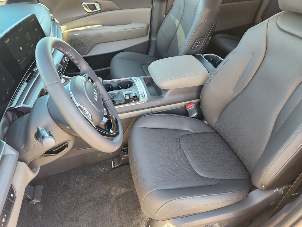 Thumbnail: 2026 Kia Carnival - 9